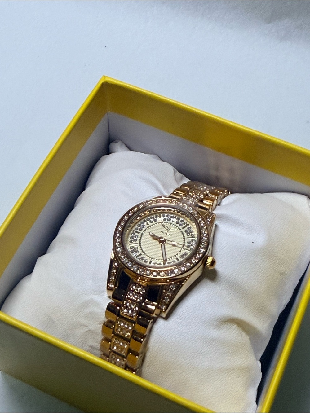 Invicta wildflower 32mm gold (69063) retail $199